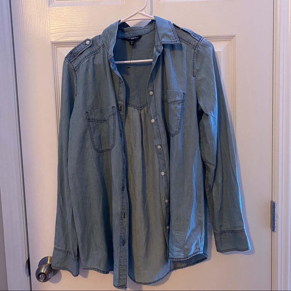 Women’s button up